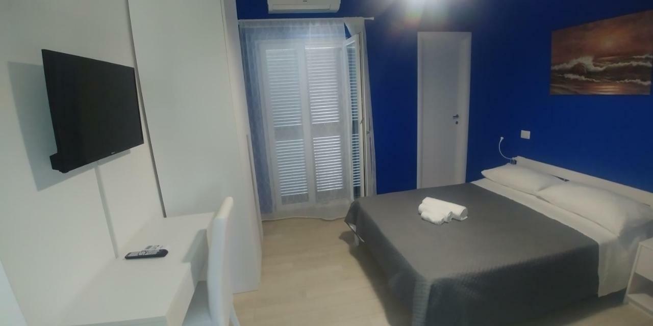 Hotel Zefiro à Fiumicino Extérieur photo