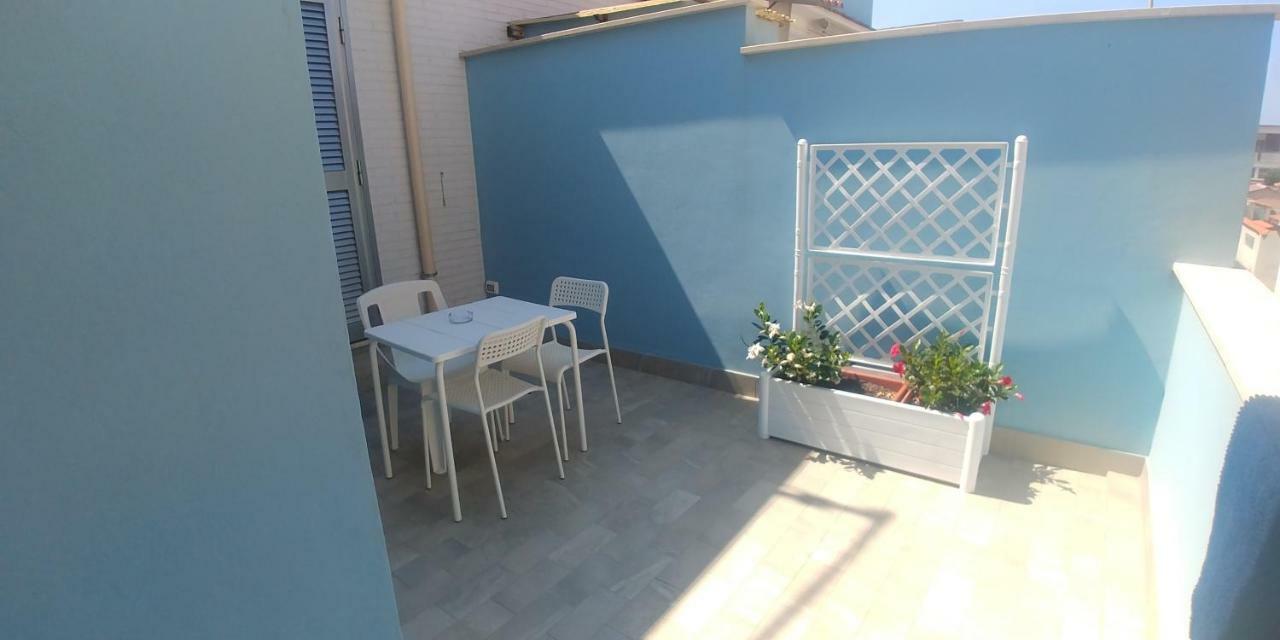 Hotel Zefiro à Fiumicino Extérieur photo
